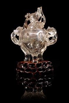 A rock crystal tripod censer, Qing dynasty.