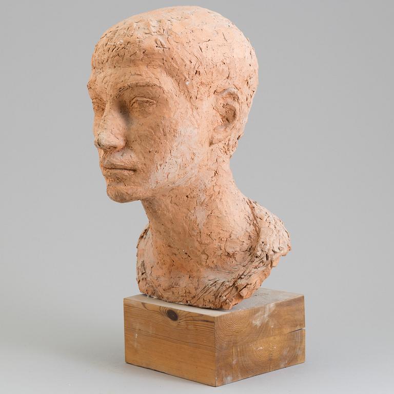 ASMUND ARLE, Sculpture, terracotta,l signed A. Arle and dated -47.