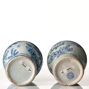 A pair of blue and white Meiping vases, late Ming dynasty (1368-1644).