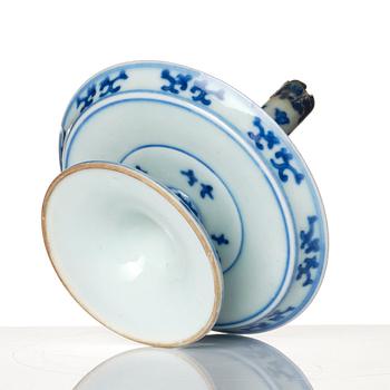 A blue and white joss stick holder, Qing dynasty, 19th Century.