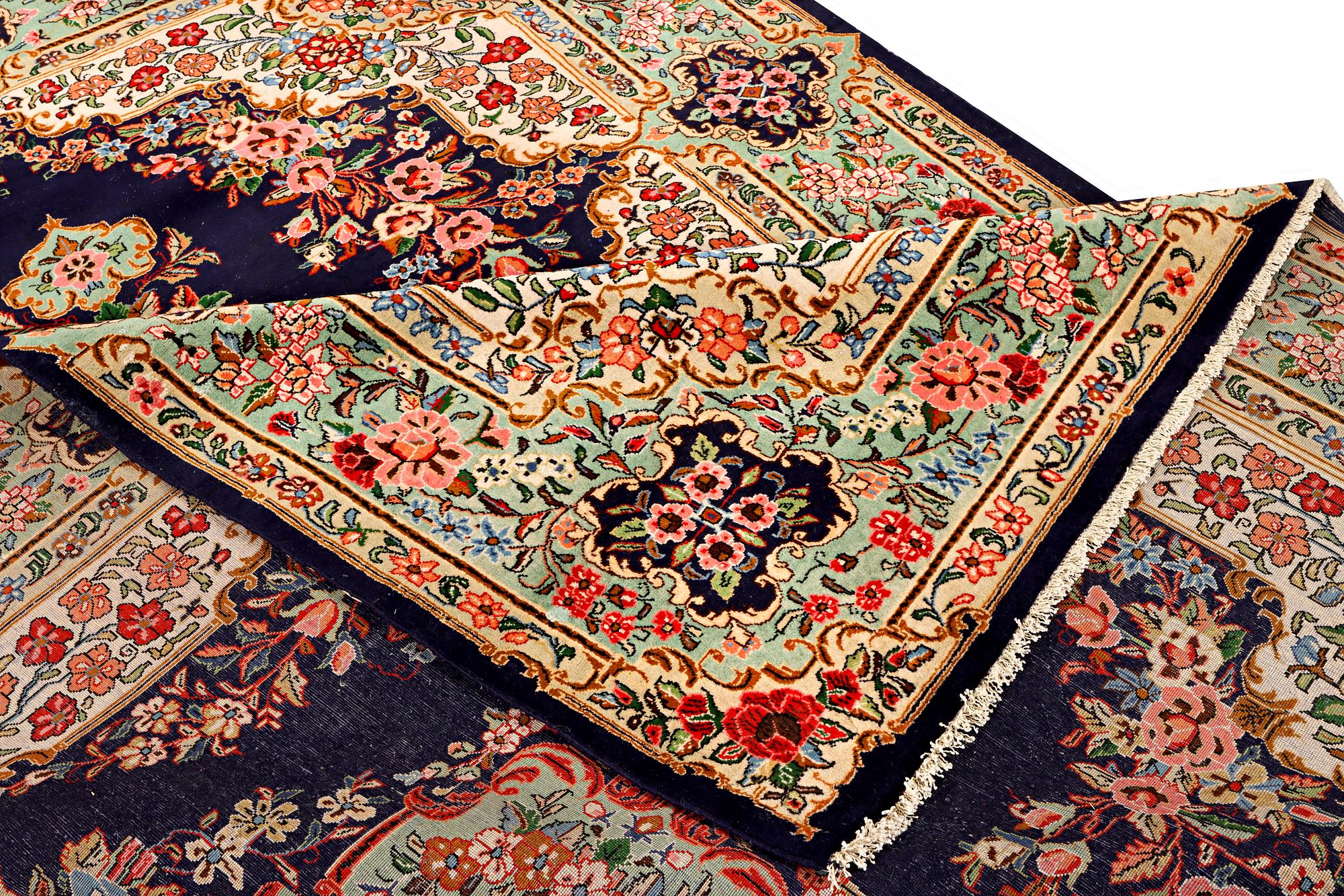 Matta, Saruk, ca 317 x 216 cm.