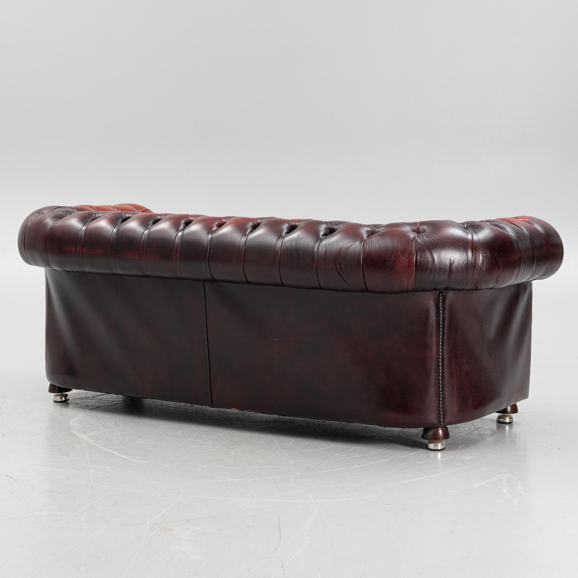 Soffa, Chesterfield-modell, senare delen av 1900-talet.