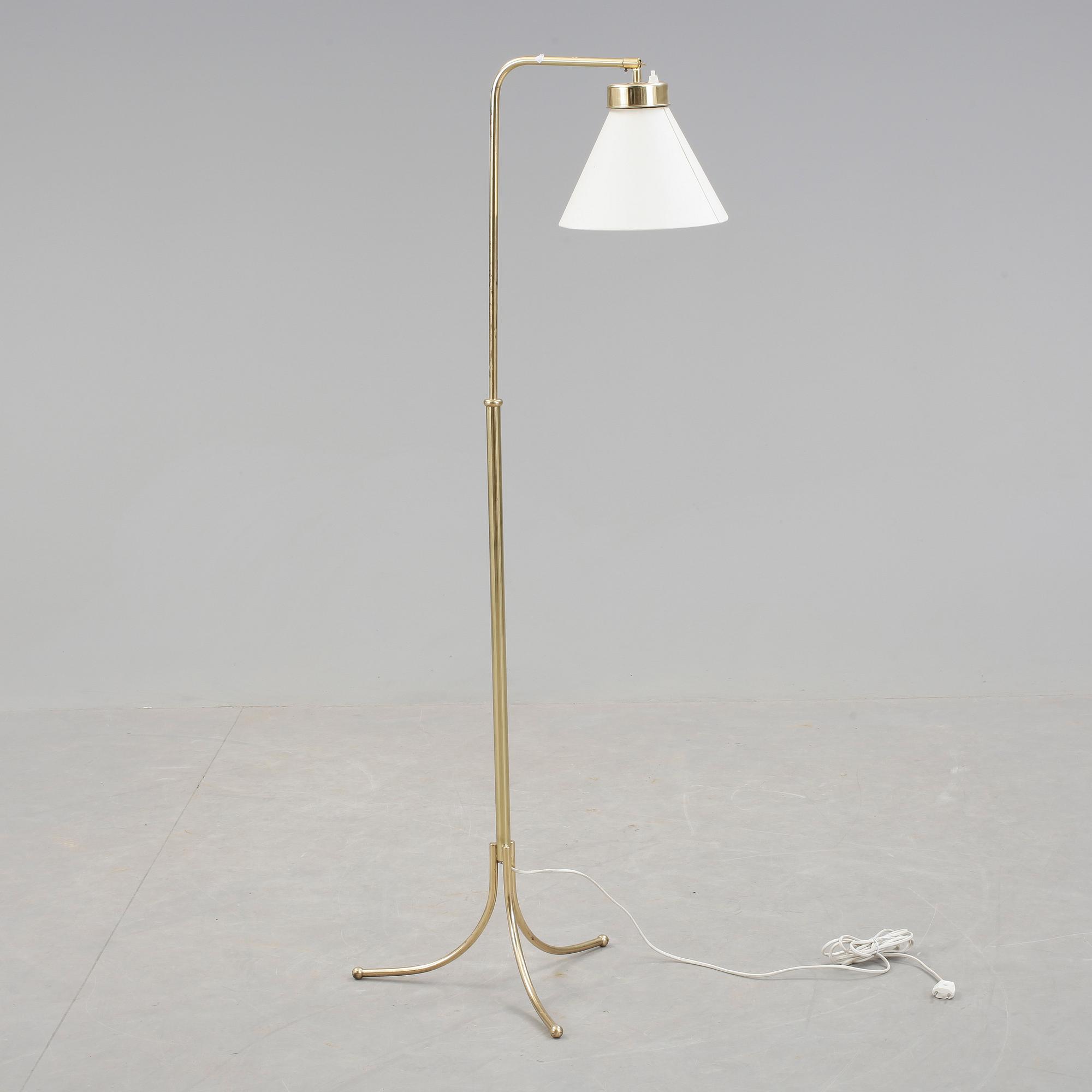 GOLVLAMPA, "modell G 1842", Josef Frank, Firma Svenskt Tenn, 1900-talets andra hälft.