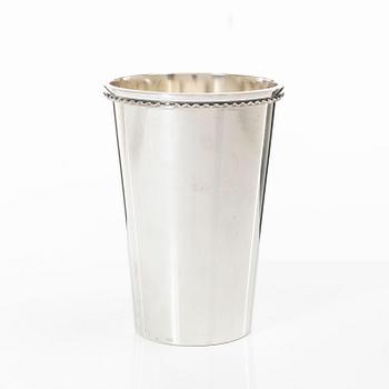 Sven-Arne Gillgren, bägare, silver, GAB, Eskilstuna, 1975.
