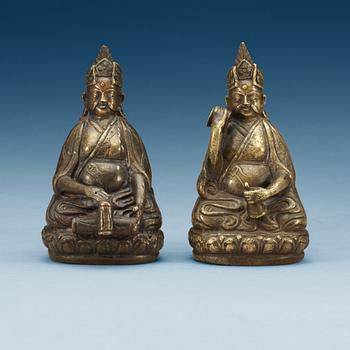 Two Indian bronze figures of dignitaries, 19th Century.