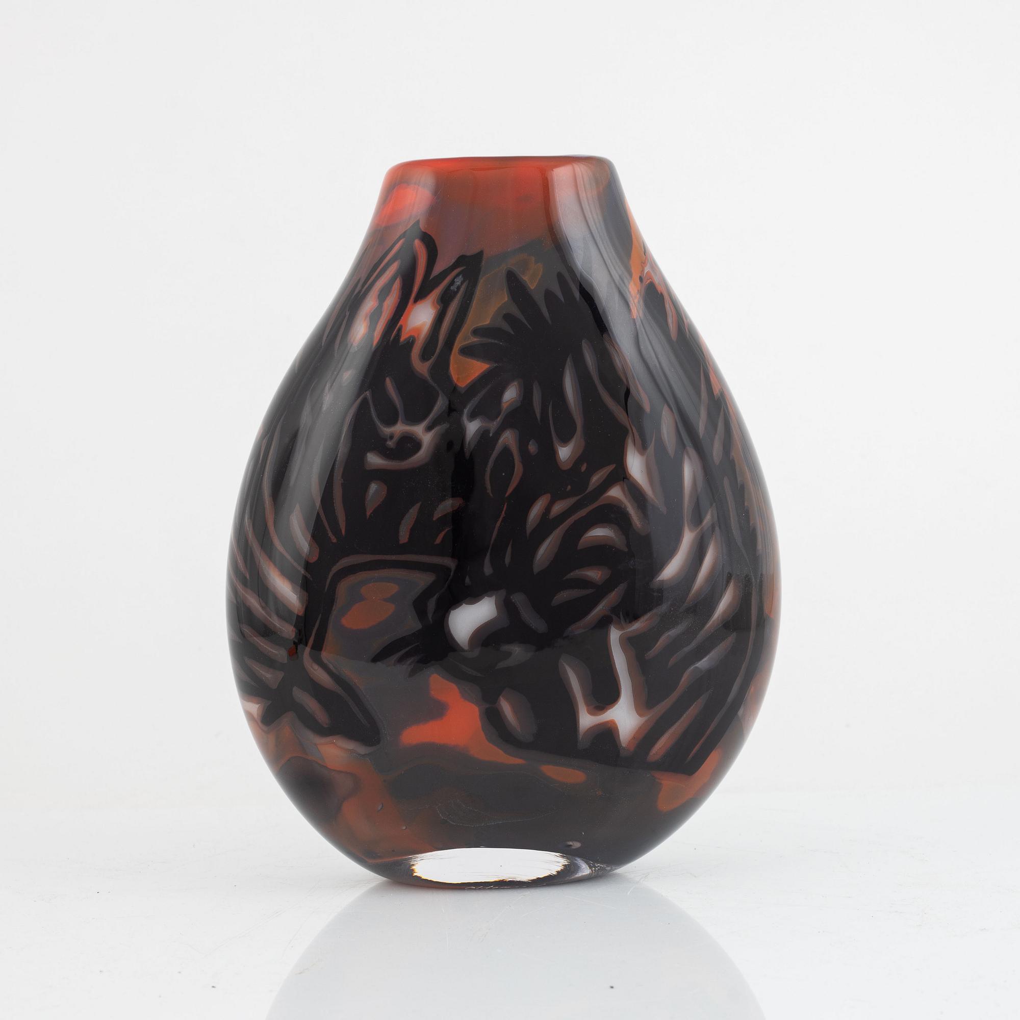 Robert Oldergaarden, a unique 'graal' vase, Oldergaard Glashytta.