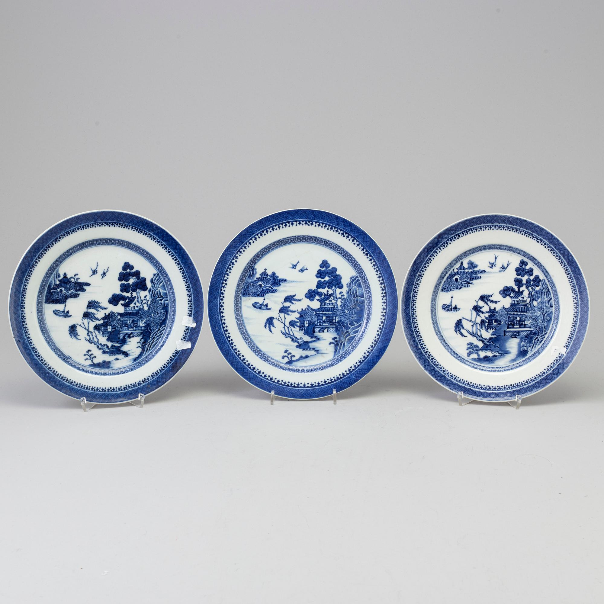 Three blue and white export porcelain plates, Qing dynasty, Qianlong (1736-95).