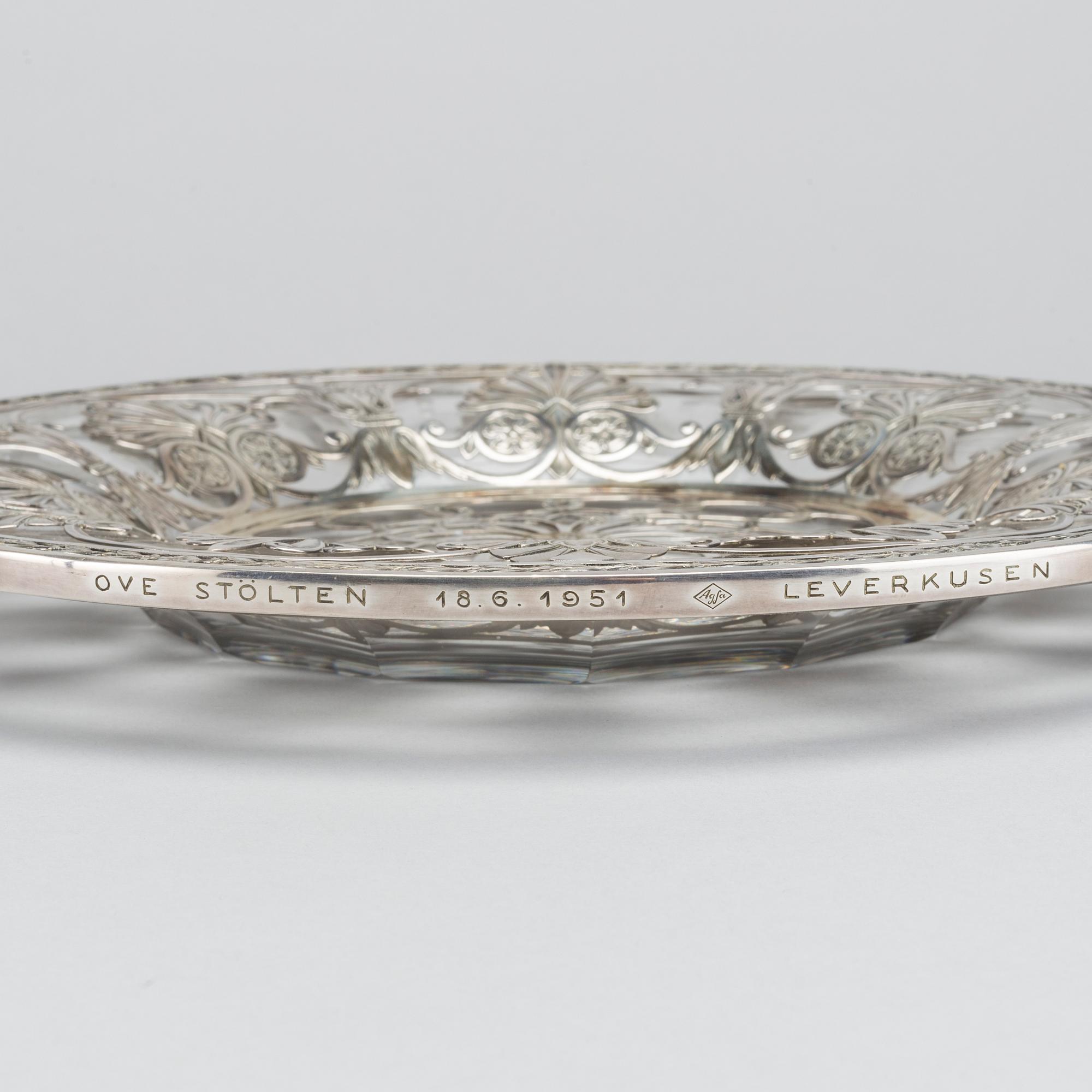 A Swedish 20th century silver and glass dish mark of WA Bohlin Stockholm 1920 diam ca 30,5 cm.