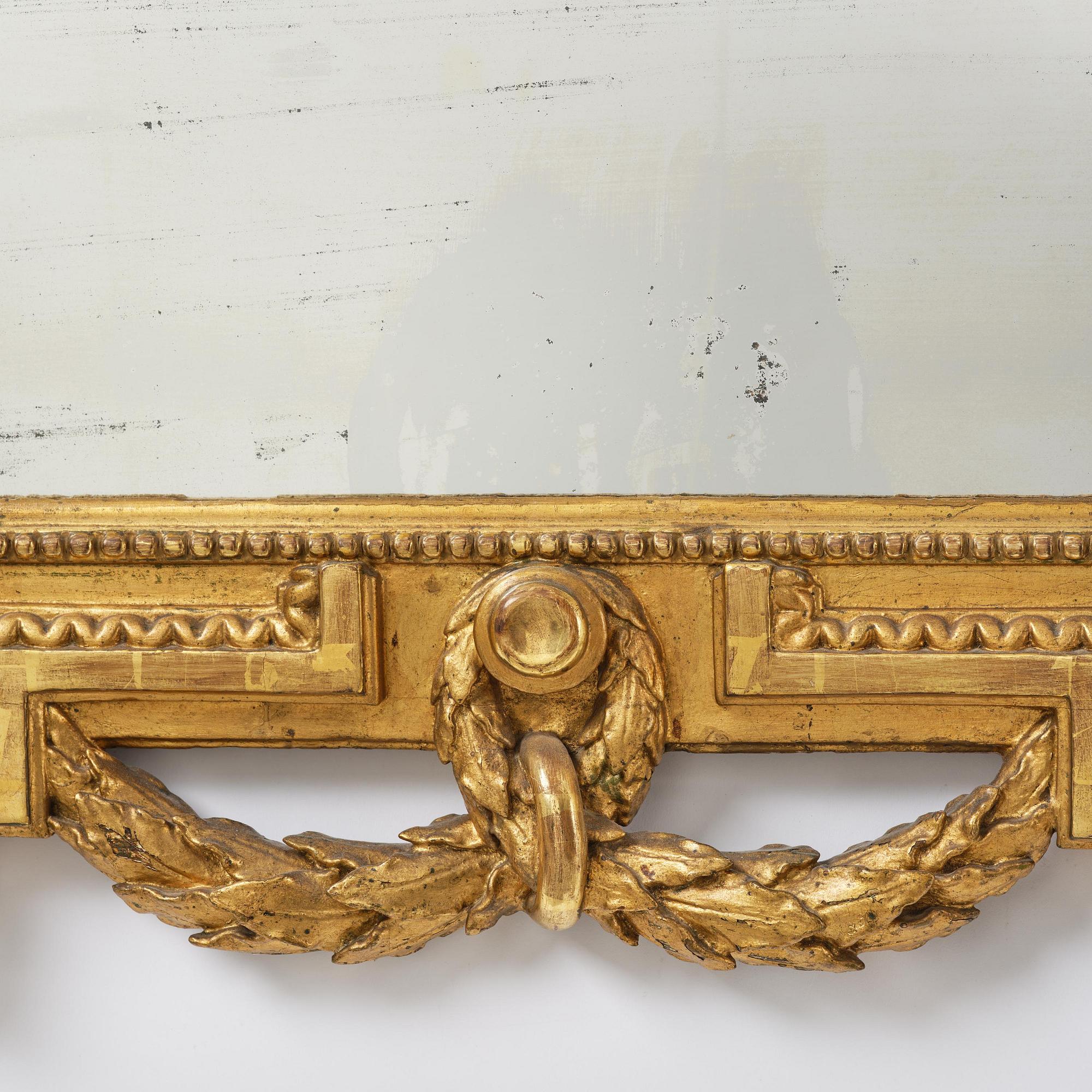 A Gustavian mirror.