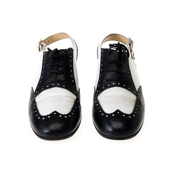 KENGÄT, Chanel.