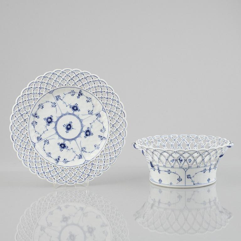 A 'Blue Fluted Full Lace' porcelain fruit basket with stand, Royal Copenhagen, model 1052 and 1098, 1898-1923.