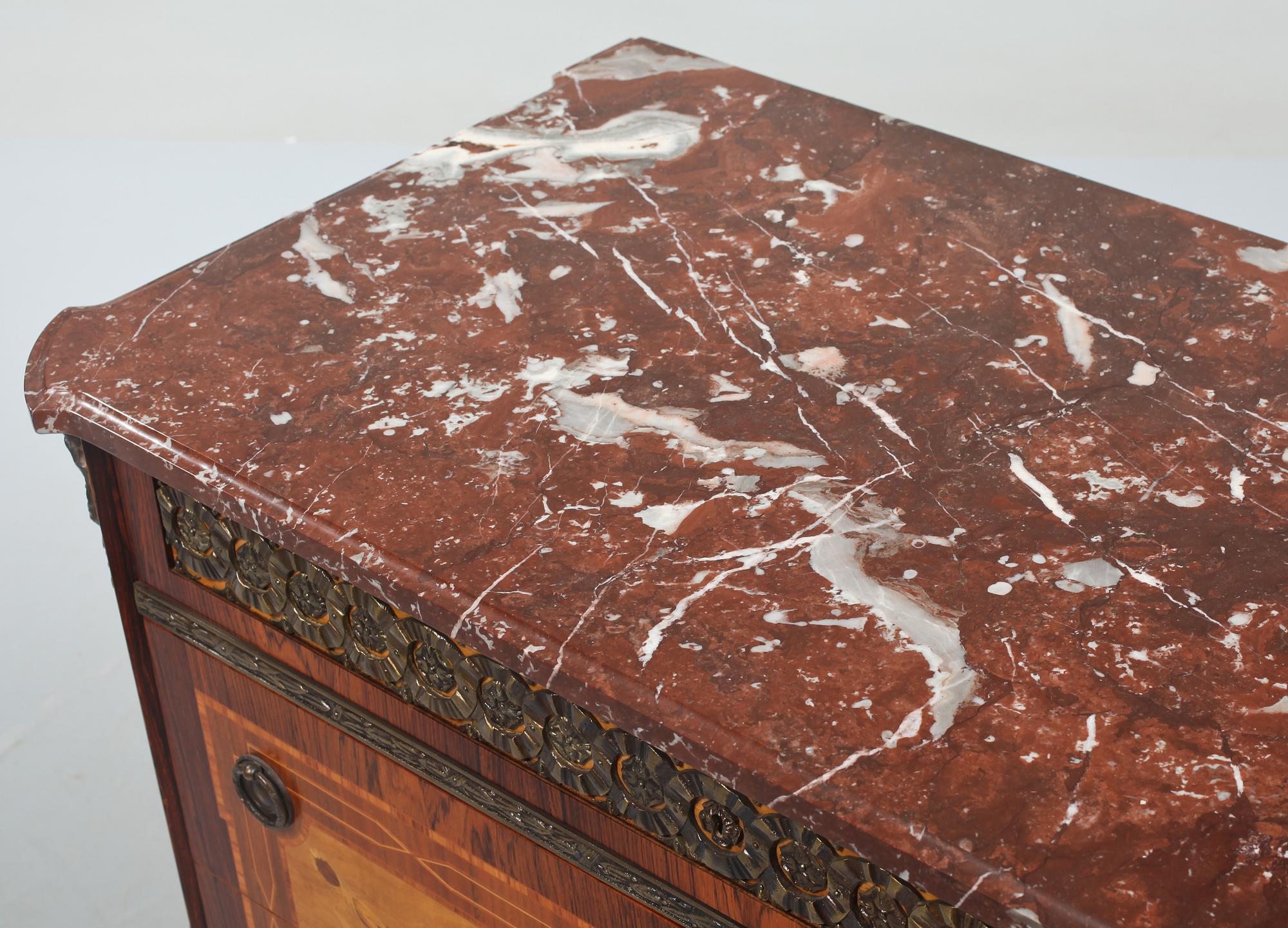 BYRÅ, gustaviansk stil, 1900-talets andra hälft.