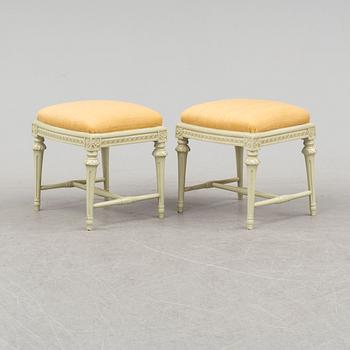 JOHAN ERIK HÖGLANDER, a pair of Gustavian stools, Stockholm, late 18th Century.