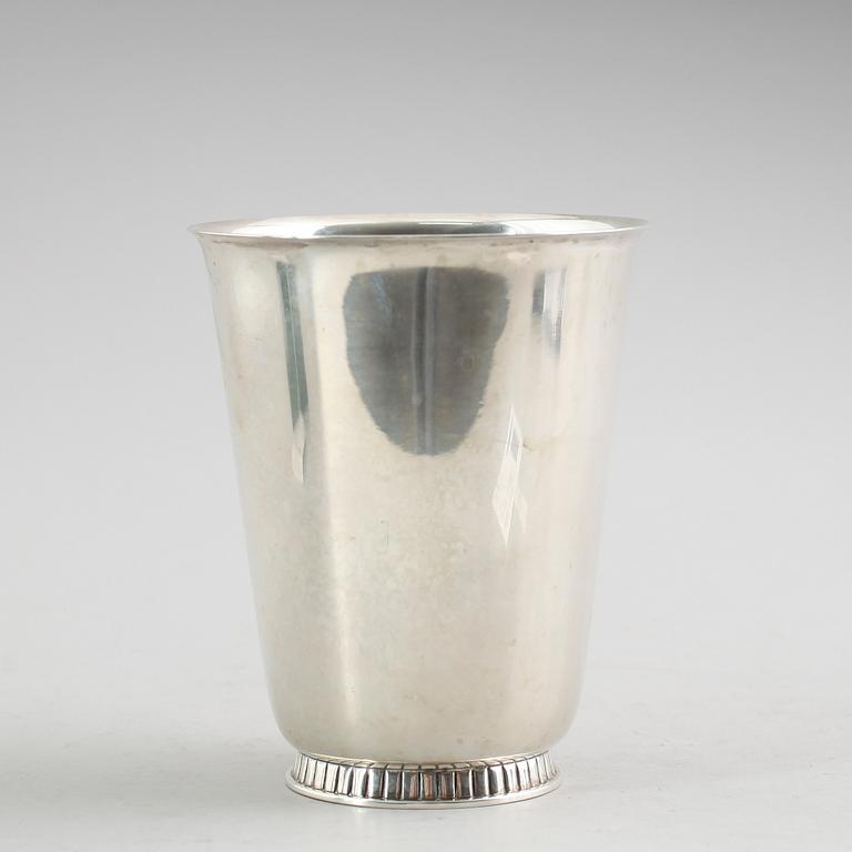 BÄGARE, silver, GAB, Stockholm 1948. Vikt ca 172 gram.