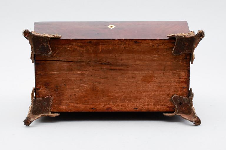 SKRIN, mahogny, England, 1800-talets andra hälft.