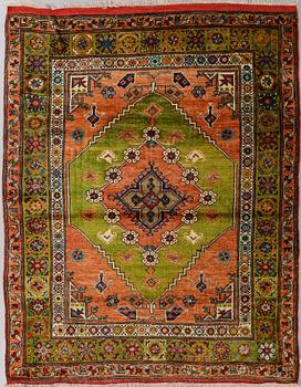 MATTA, semiantik Anatol, sannolikt Milas. Ca 170 x 144 cm.