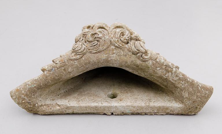 VÄGGURNA, stenmassa, 1900-talets andra hälft.