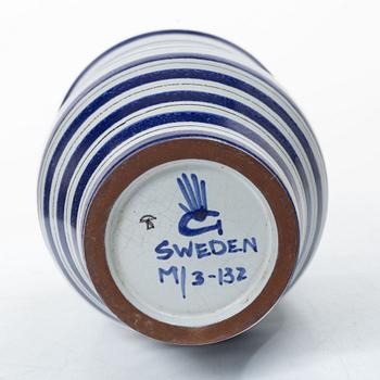 Stig Lindberg, Vaser, 2 st, samt en skål, fajans, Gustavsberg Studio.
