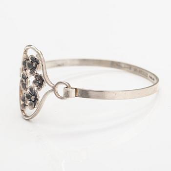 Jorma Laine, Armband "Lemmikki", silver. Turun Hopea, Åbo 1975.