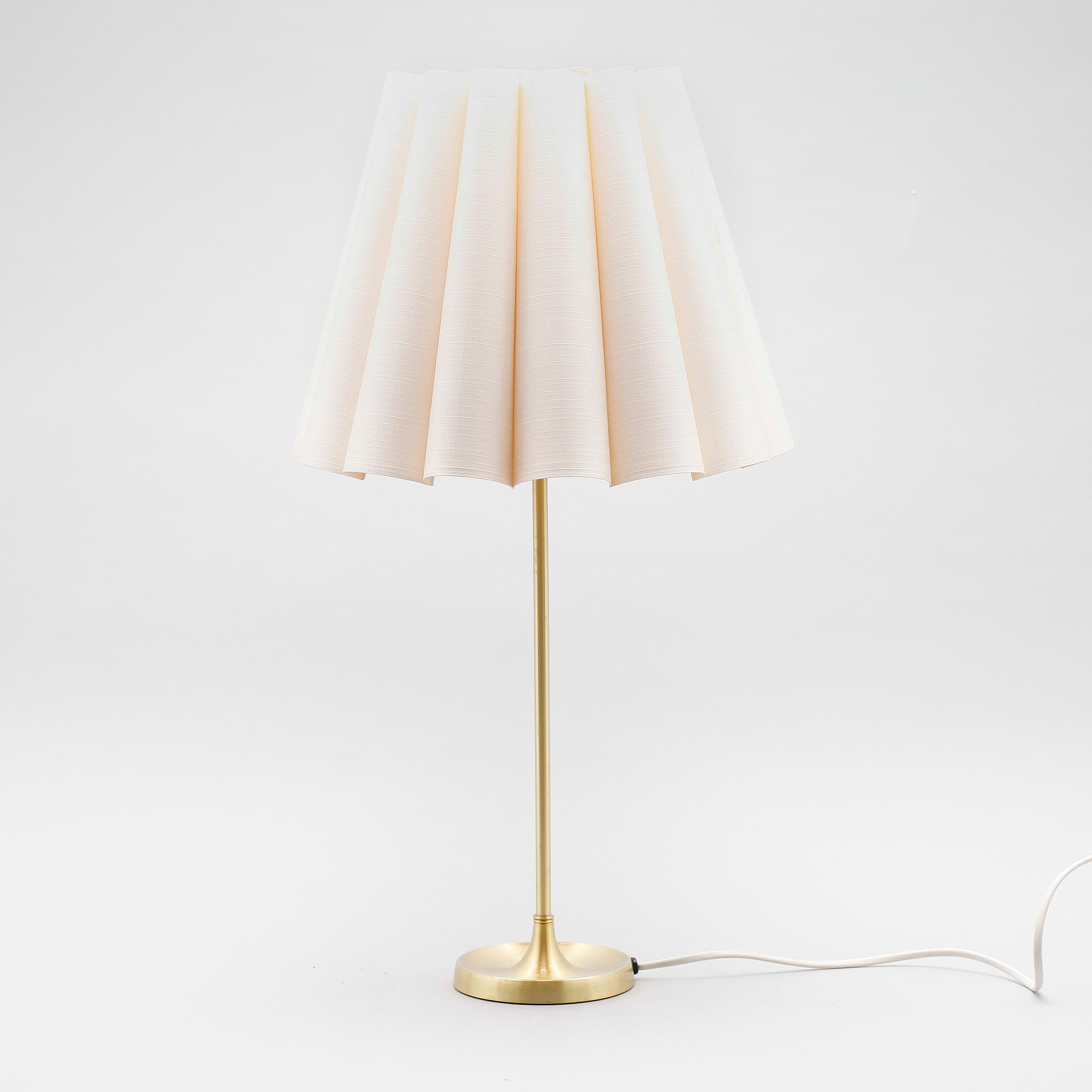 BORDSLAMPA, modell 307, Le Klint, Danmark, mässing, 1900-talets andra hälft.