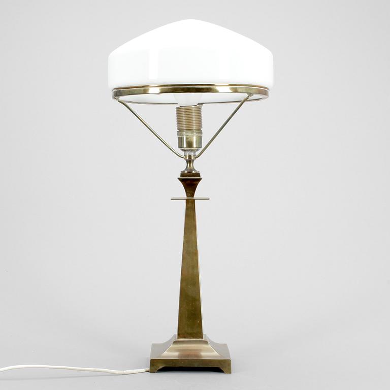 BORDSLAMPA, mässing, 1900-talets andrahälft.