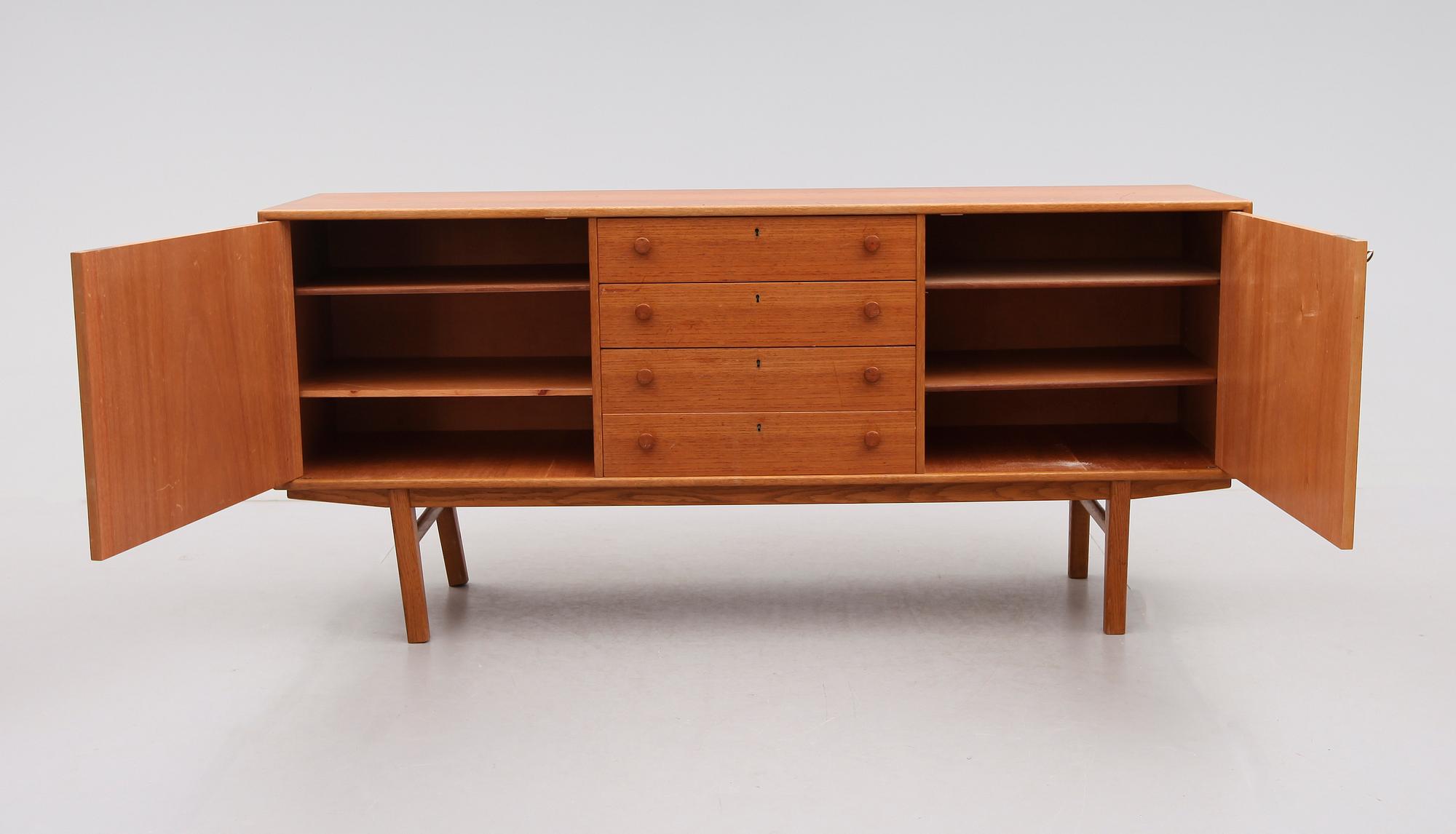 SIDEBOARD, 1900-talets andra hälft.