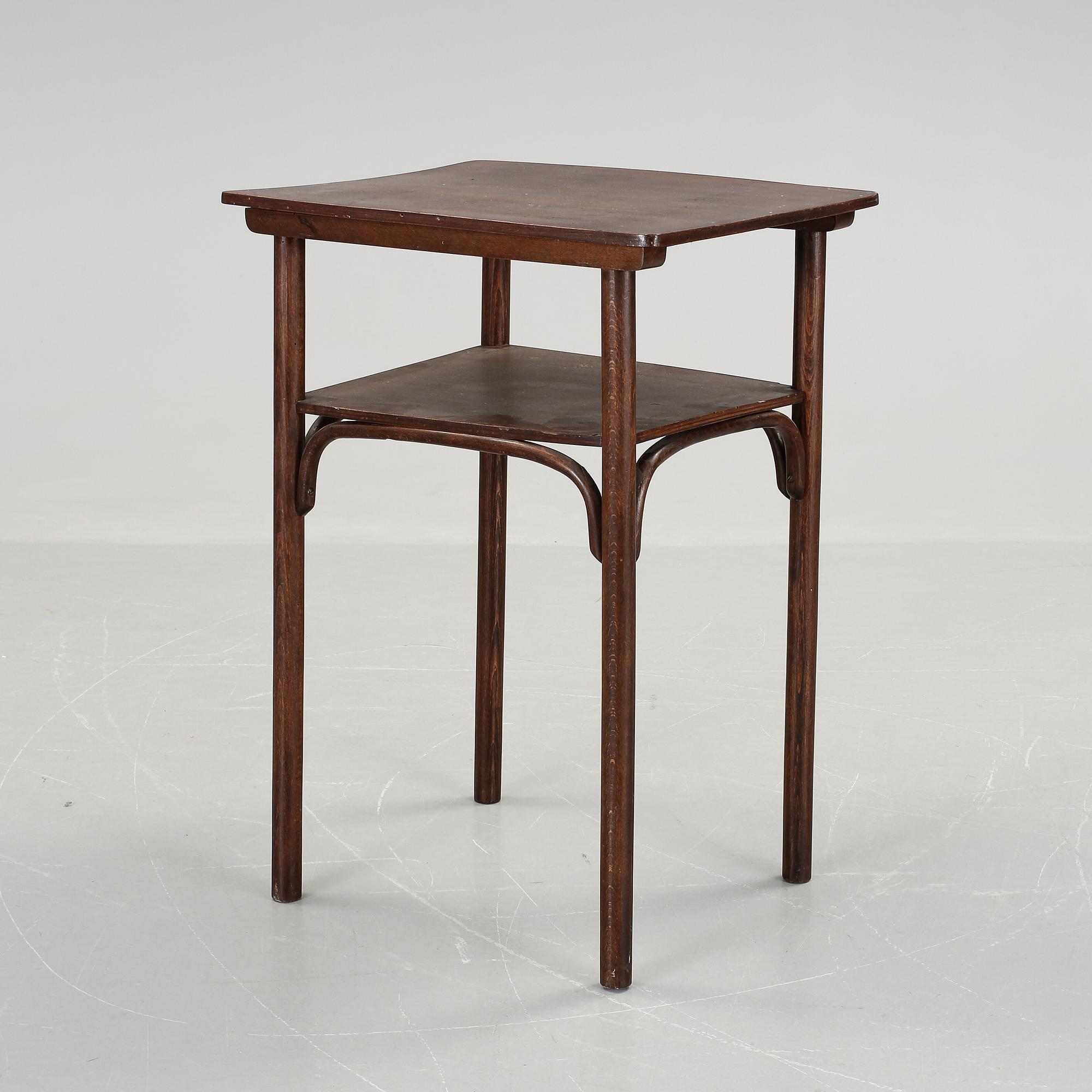 BORD, märkt Thonet Mundus, 1900-tal.