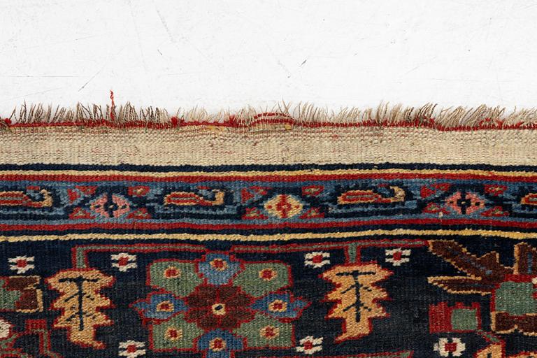 Gallerimatta, antik Bidjar, Västra Persien. 380 x 170 cm.