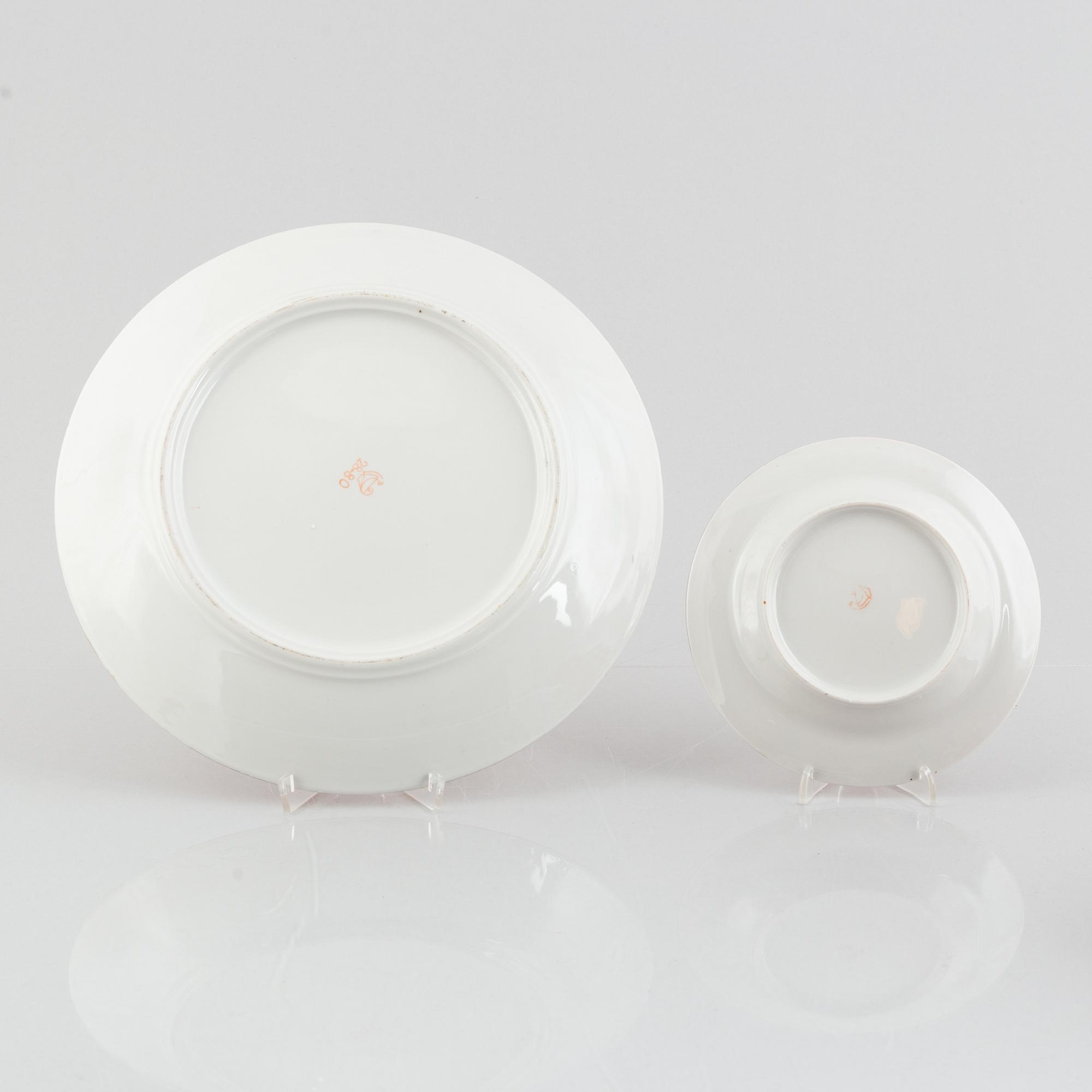 Porcelain, 3 pieces, of which two from the Olympic Games in Moscow 1980.