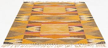 Ingegerd Silow, a flat weave rug, IS, c. 225 x 167 cm.
