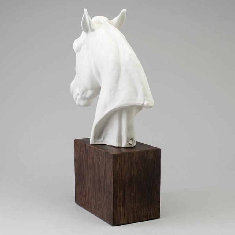 A porcelain sculpture by Albert Hinrich Hussmann, Rosenthal.