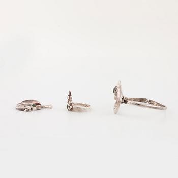 VALDRES SÖLVSMIDE, Norge, armring, hänge samt ring med solsten och nefrit.