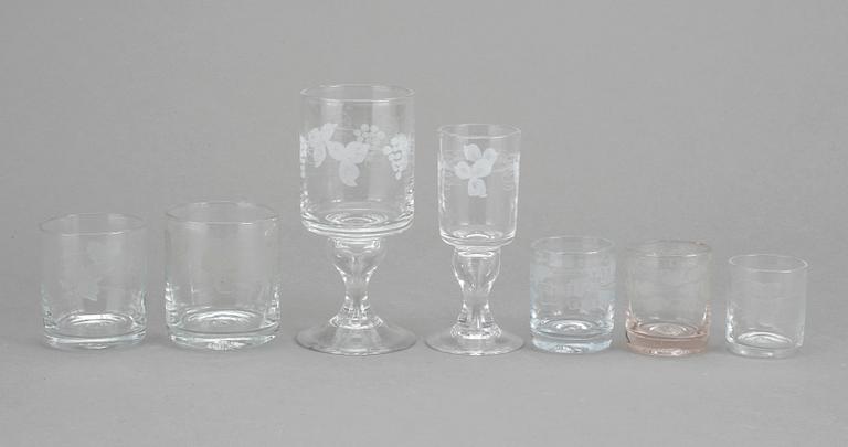 GLASSERVIS, 36 delar, "Swedish old", Reijmyre.