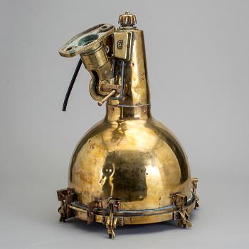 FARTYGSLAMPA, mässing, 1900-talets första hälft.
