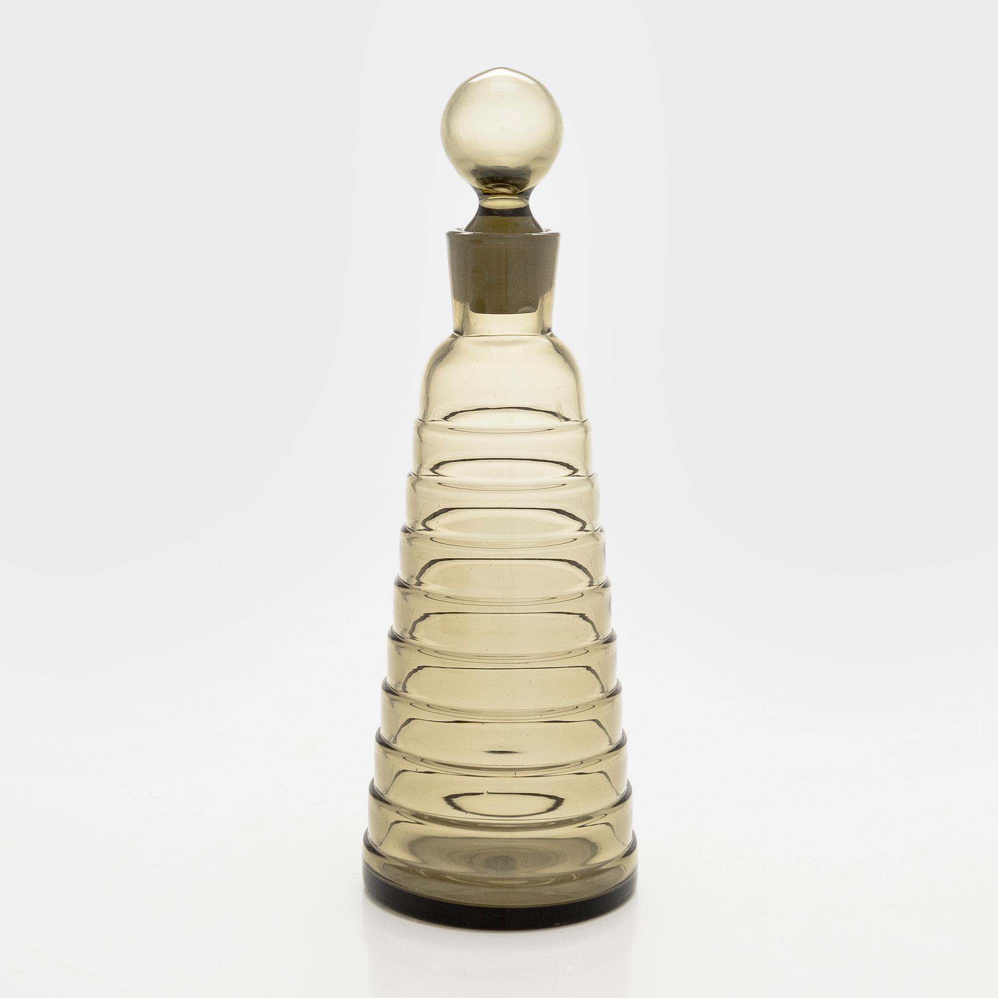 Aino Aalto, karaff och dricksglas, 8 st, "Bölgeblick" samt fat, Karhula Glasbruk 1930-tal.