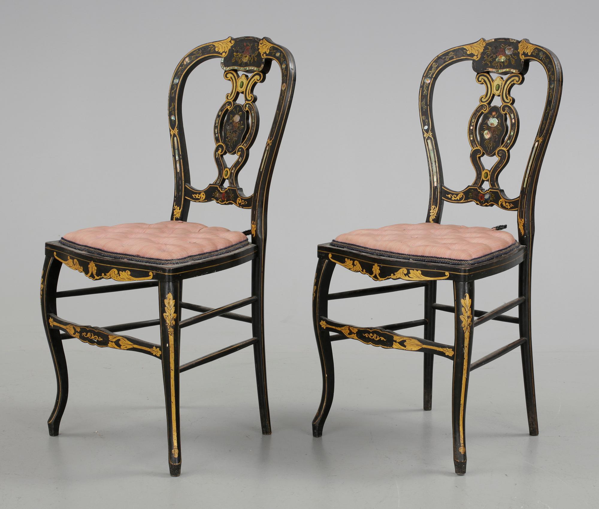 STOLAR, ett par, Engelsk stil, sent 1800-tal.