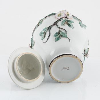 Urna, fajans, Rörstrand, 1900-tal.