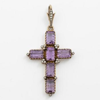 Collier silver och 18K guld med fasettslipat glas samt ett kors silver med ametist och pärlor.