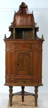 HÖRNSKÅP, 1700/1800-tal.