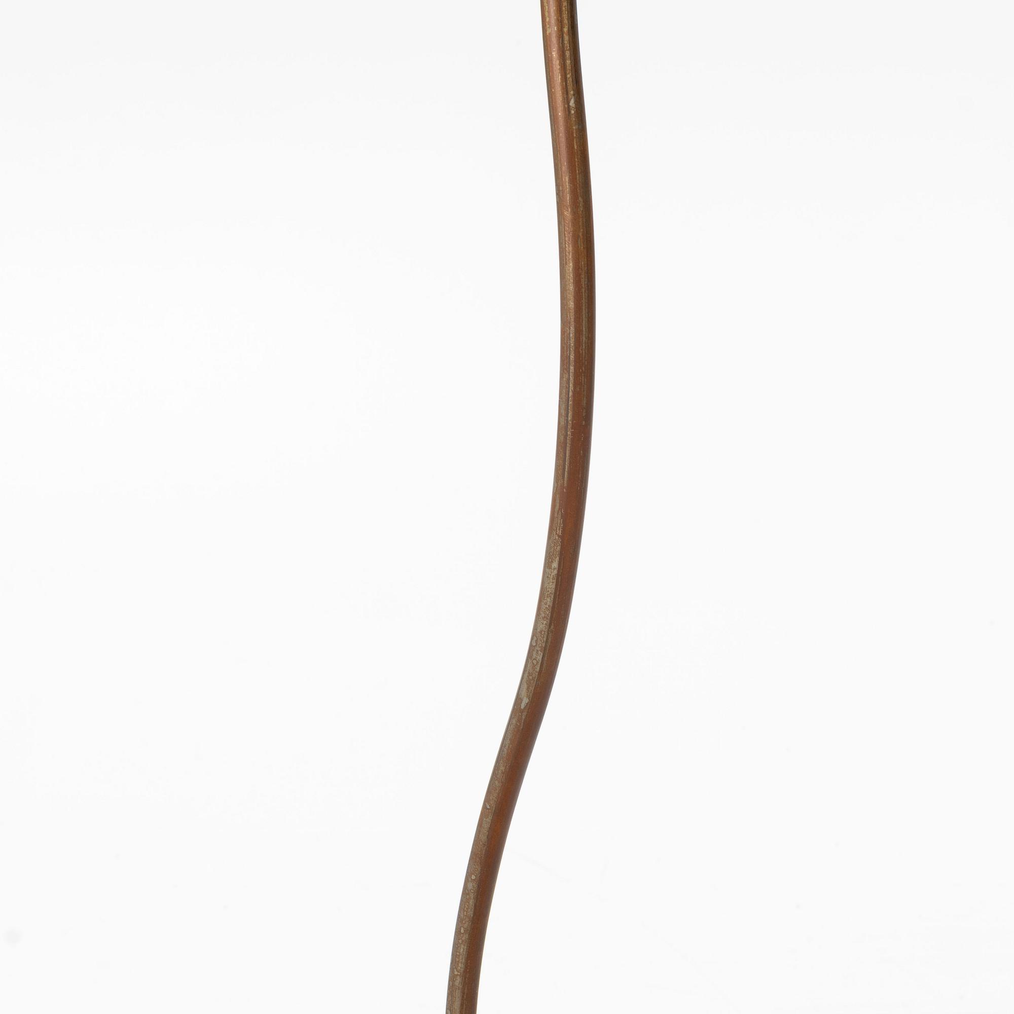 Contemporary floor lamp.
