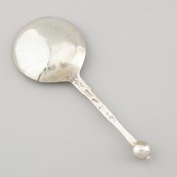 SKED, silver, Petter Davidsson, Norrköping 1765. Vikt ca 20 gram.