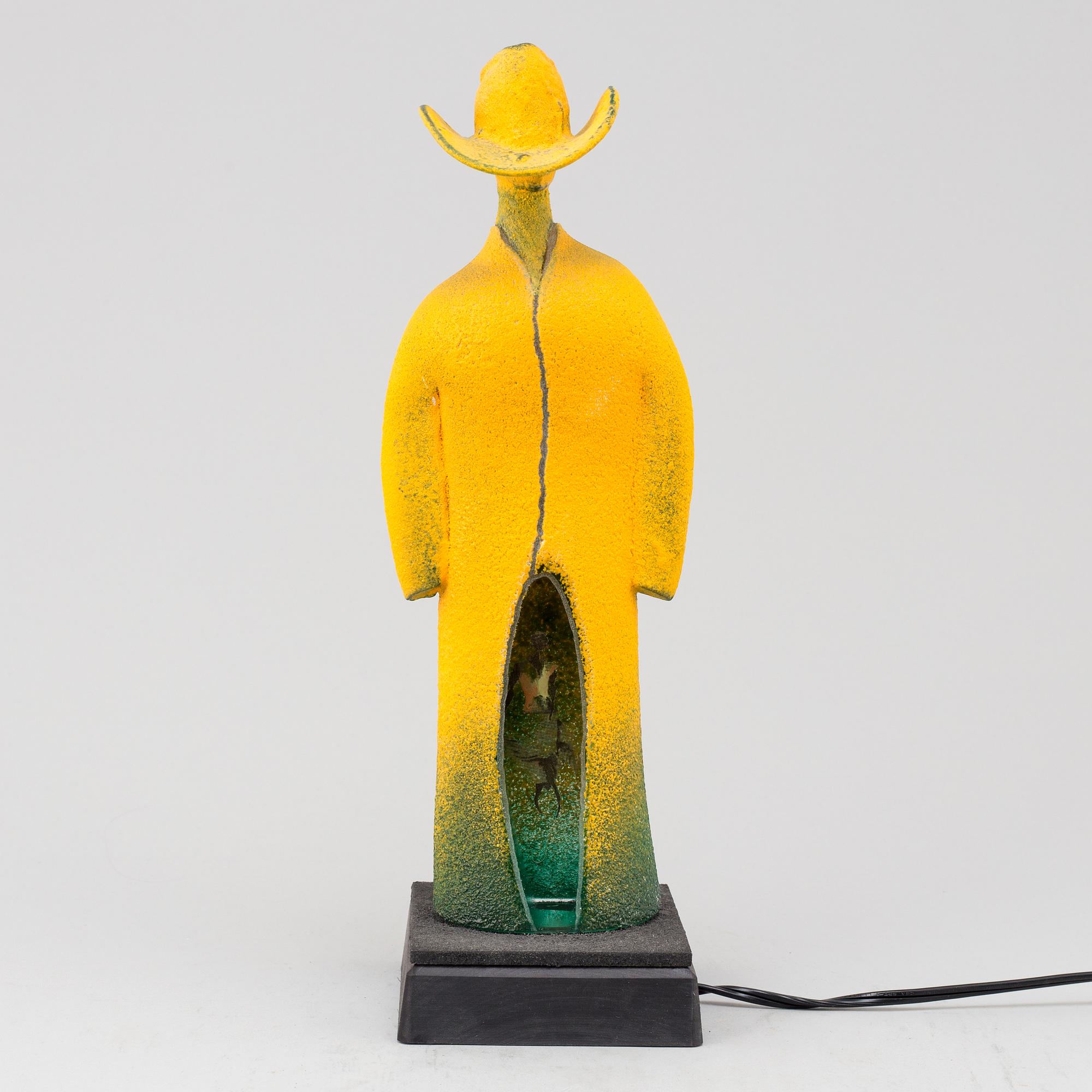 A Kjell Engman glass sculpture. Signed. Kosta Boda Limited edition.