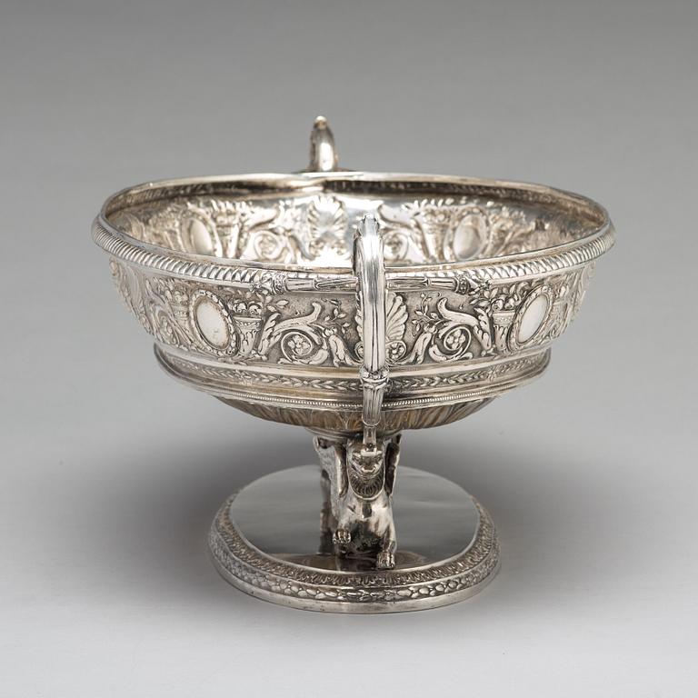 Jardiniere, silver, fantasistämplar, Hanau 1800-talets slut / 1900-talets början, sannolikt. Empire-stil.