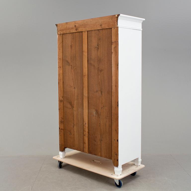 KLÄDSKÅP, 1910/20-tal.