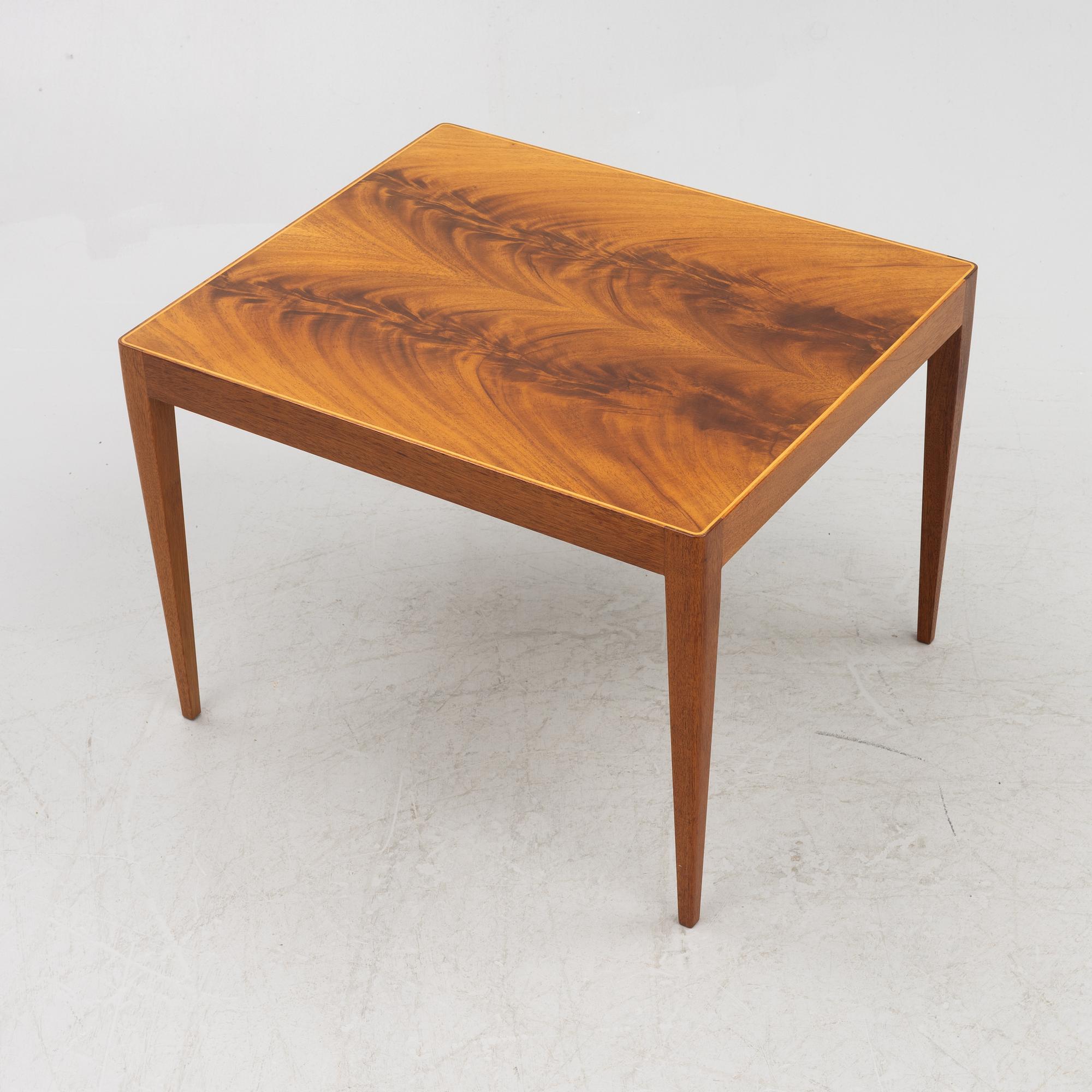 Josef Frank, soffbord, modell 774, Firma Svenskt Tenn, före 1985.