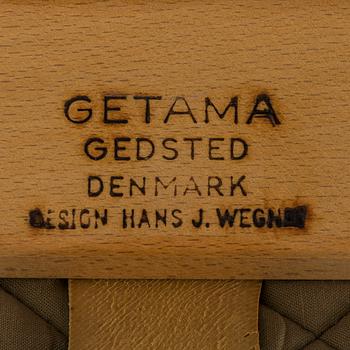 HANS J WEGNER, fåtöljer ett par Getama Danmark 1900-talets andra hälft.