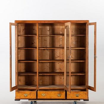 BOKSKÅP/VITRINSKÅP tidigt 1900-tal.