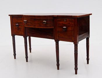 SIDEBOARD, England, 1900-talets första hälft.