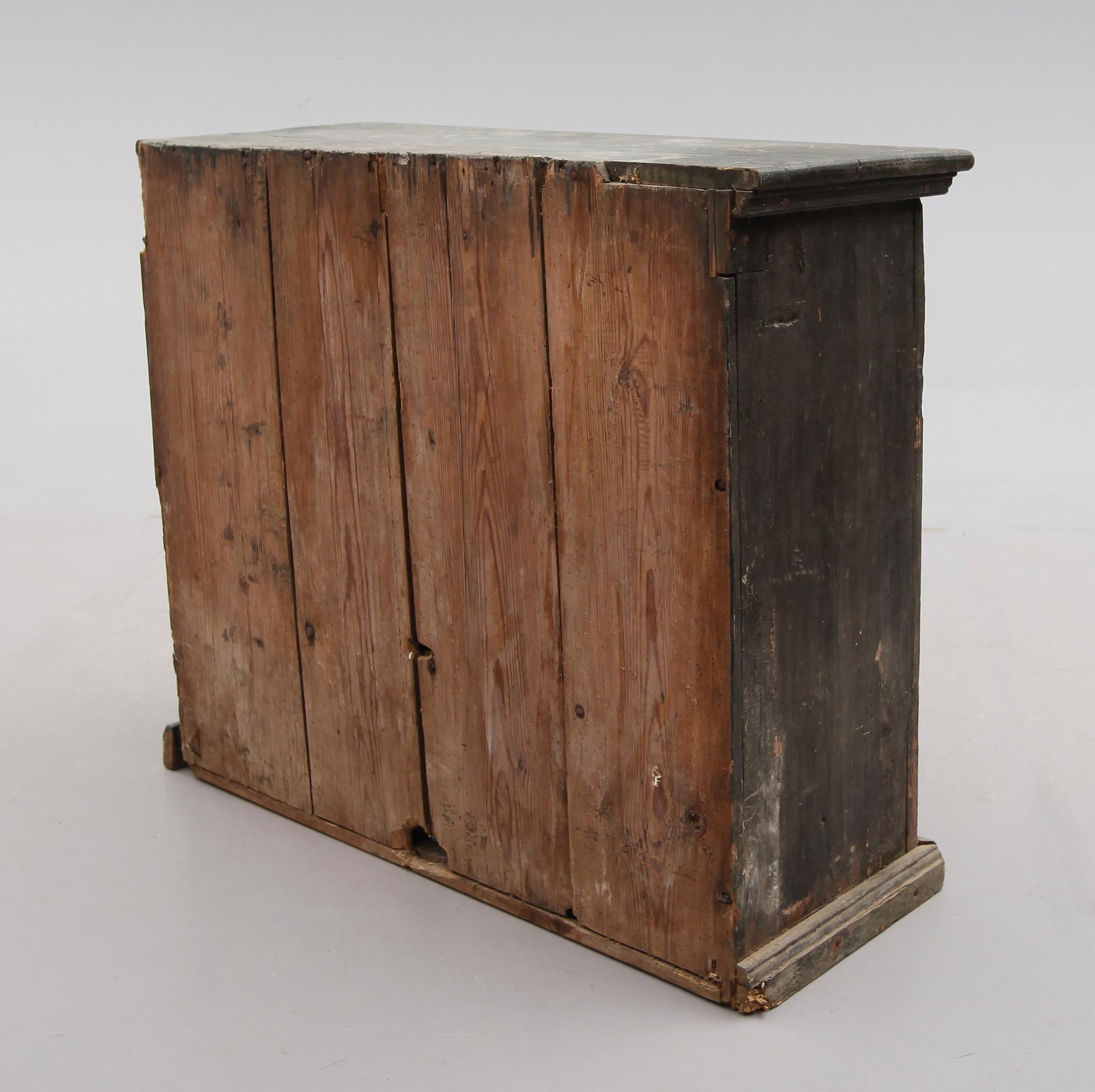 SKÅP, allmoge, 1800-talets första hälft.