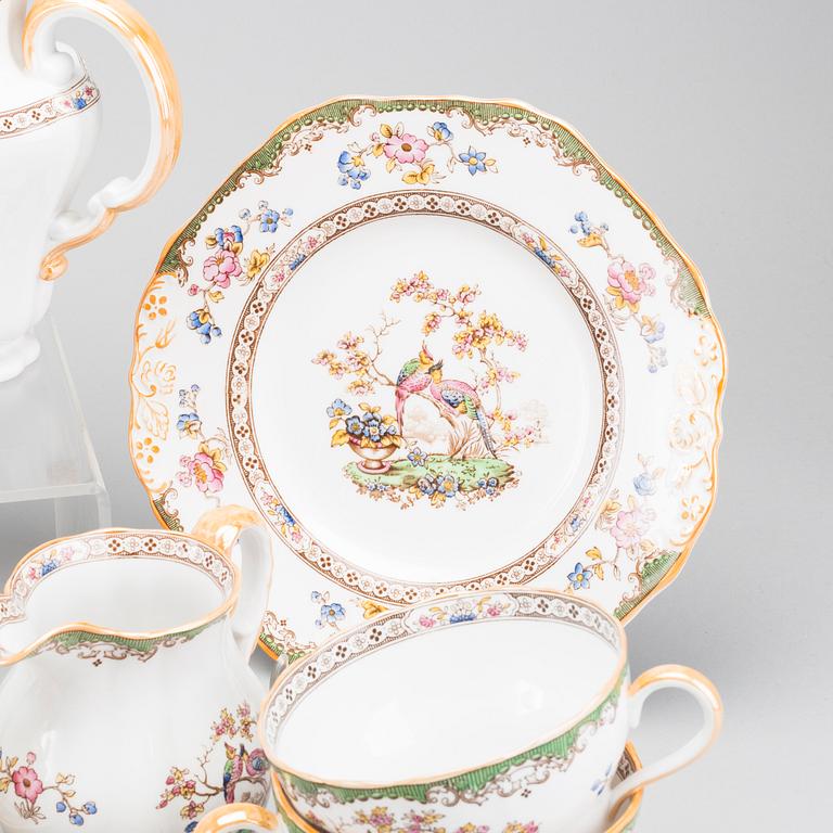 An english mid 20th century coffee and tea bone china "Eden", Spode service set. 52 parts.